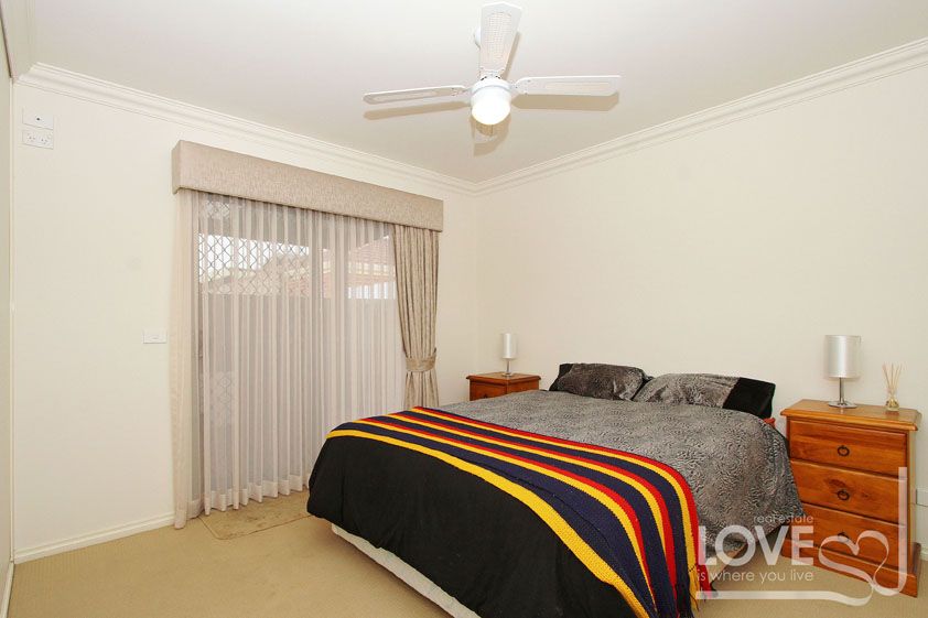 LOW MAINTENANCE, CONVENIENTLY LOCATED ONE BEDROOM UNIT