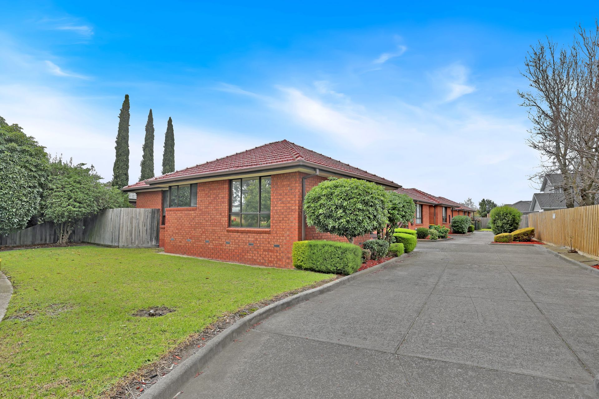 Lovely 2 Bedroom Unit