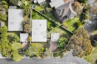 2 Fulton Avenue, Mornington VIC