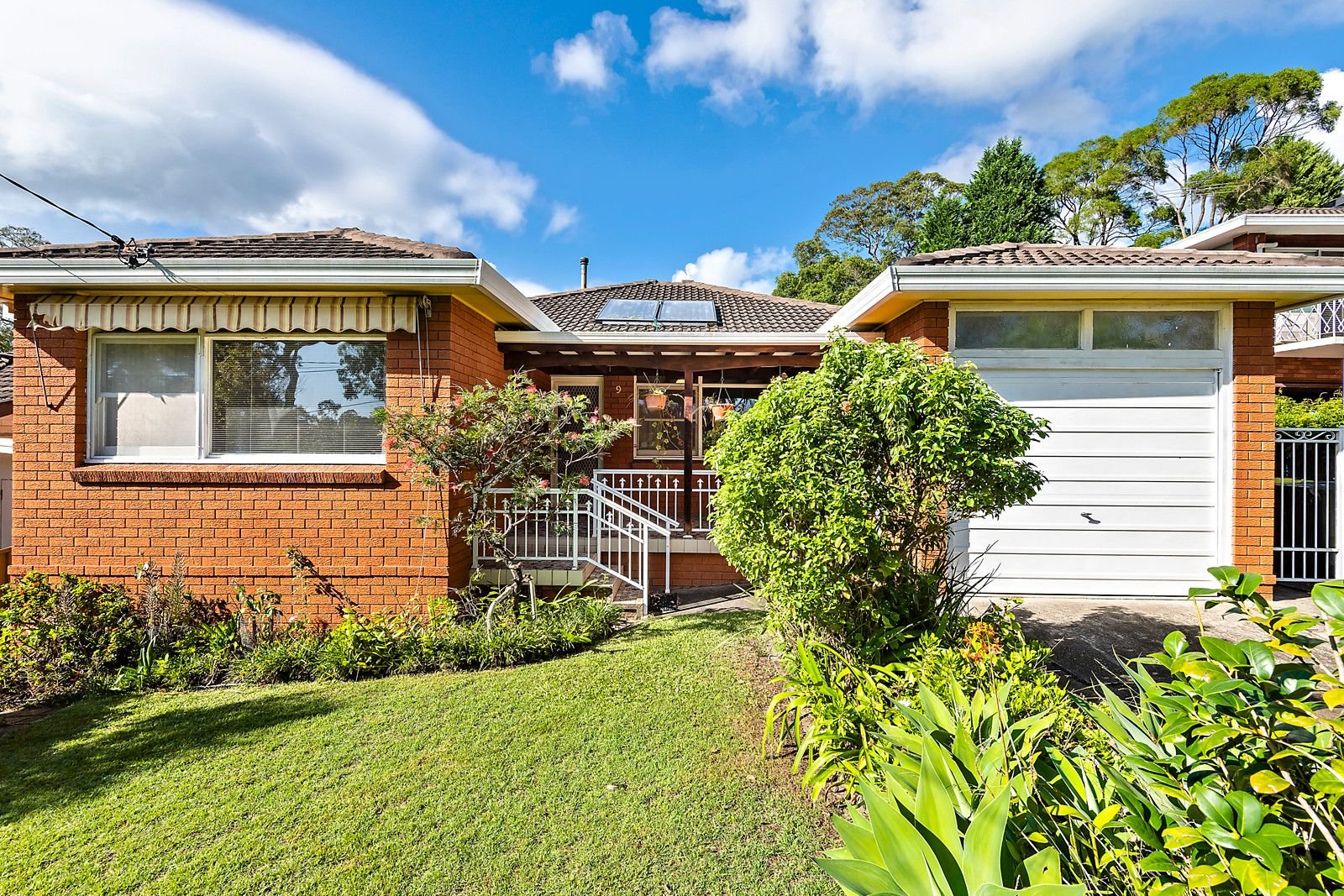 Real Estate For Sale 9 Kingfisher Crescent Grays Point , NSW