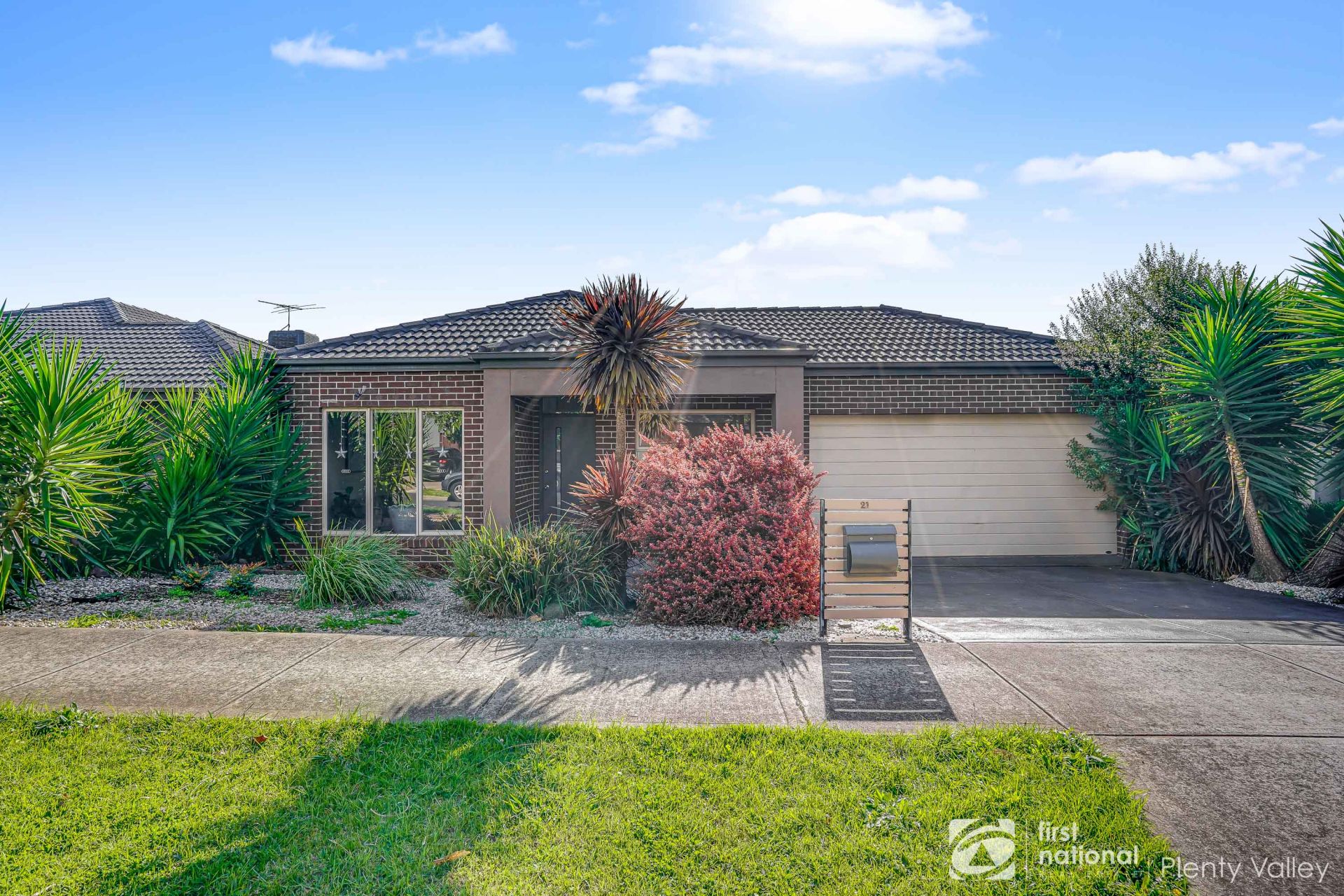 21 Songbird Crescent, South Morang Resider Real Estate