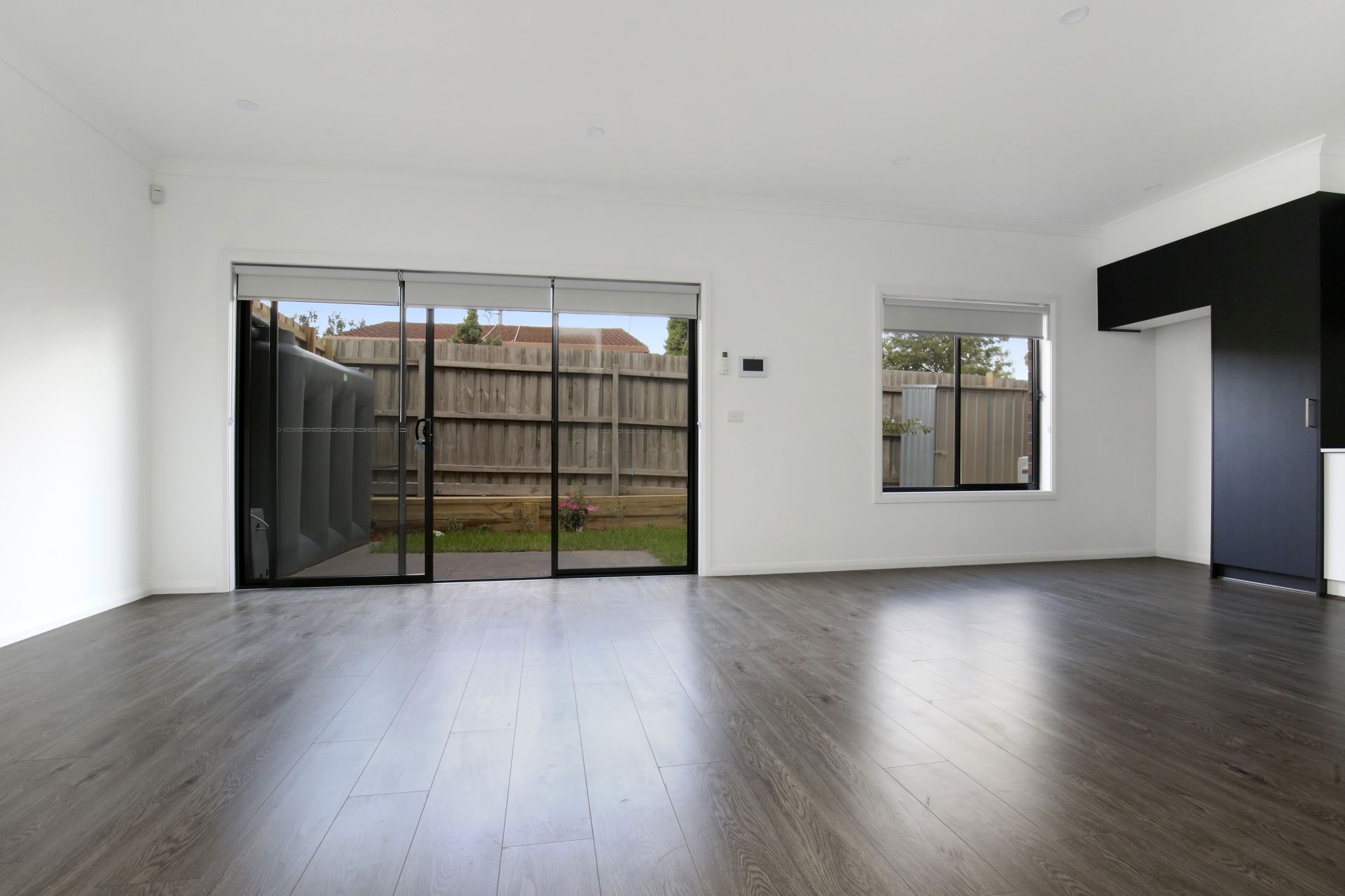 3 Bedroom Townhouse In Prime Location!