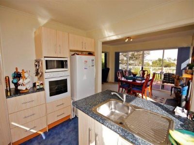 111 Tarleton Street, EAST DEVONPORT, East Devonport - Thumbnail 4