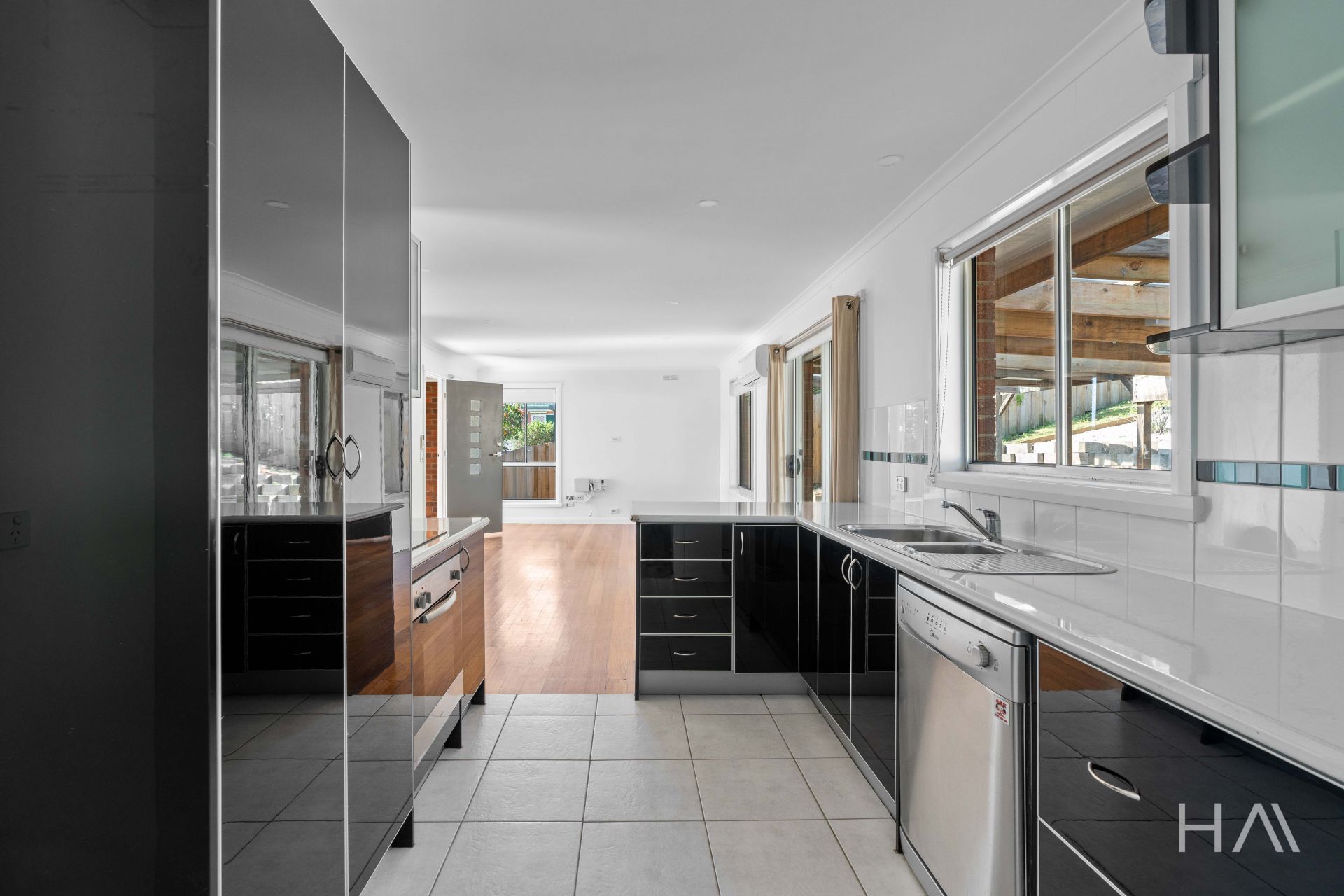 8 Grinter Street Riverside, Riverside - Thumbnail 5