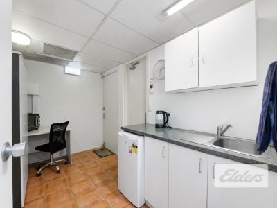 CENTRALLY LOCATED, REFURBISHED OFFICE/MEDICAL