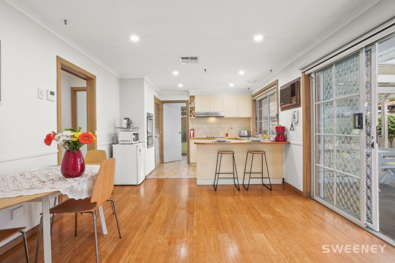 4 Hoddle Way, Altona Meadows - Thumbnail 4