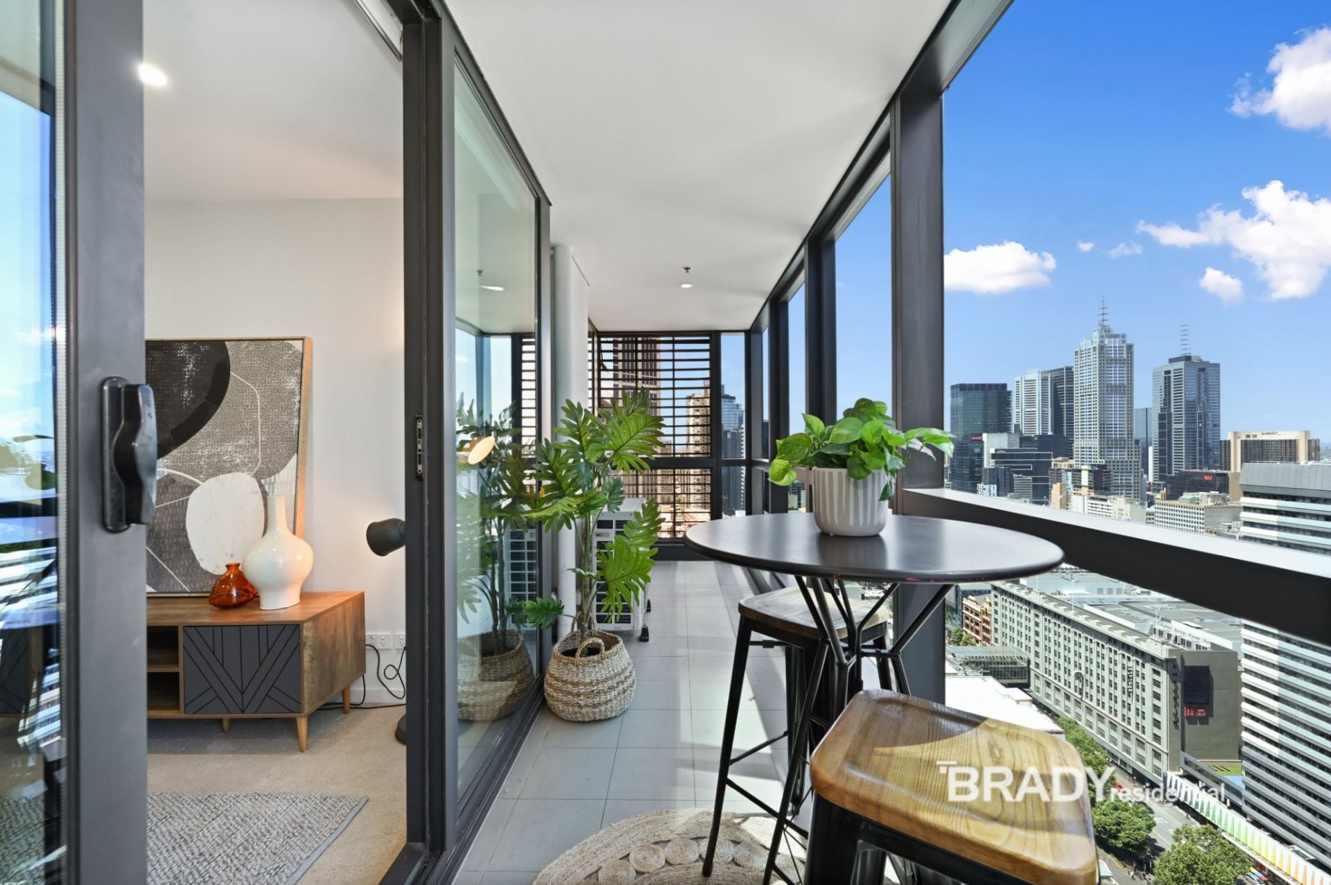 3206/5 Sutherland Street Melbourne VIC, Melbourne - Thumbnail 3