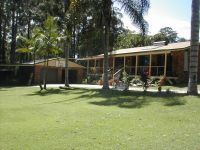 11 Wenonah Cl URUNGA NSW