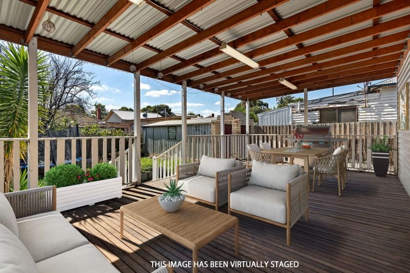 23 Milton Crescent, Preston