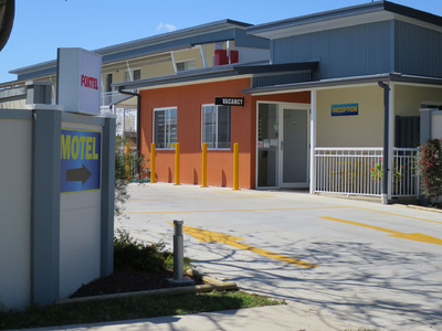 FREEHOLD MOTEL FOR SALE - AS NEW 4 STAR & EASY TO OPERATE