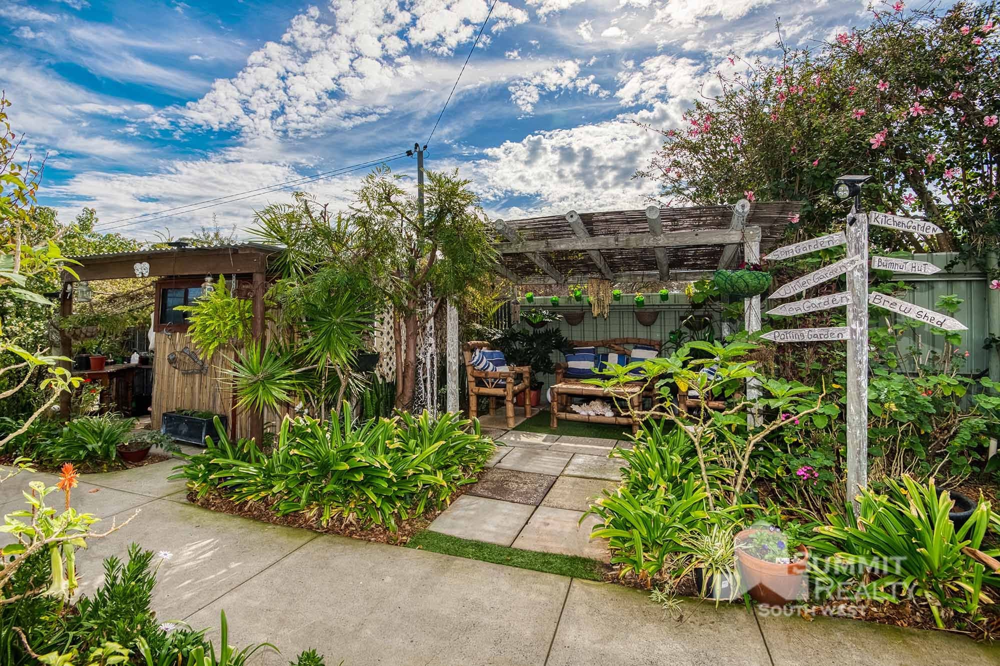 Real Estate For Sale 8 Hovea Street Myalup , WA