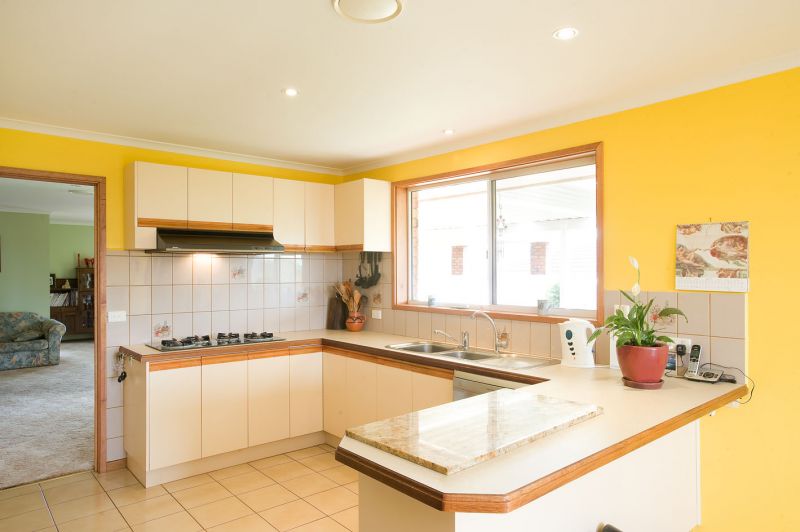 116 Underbank Blvd, Bacchus Marsh - Thumbnail 3