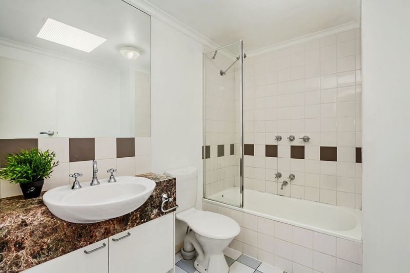 18/2 Henrietta Street, Hawthorn - Thumbnail 4