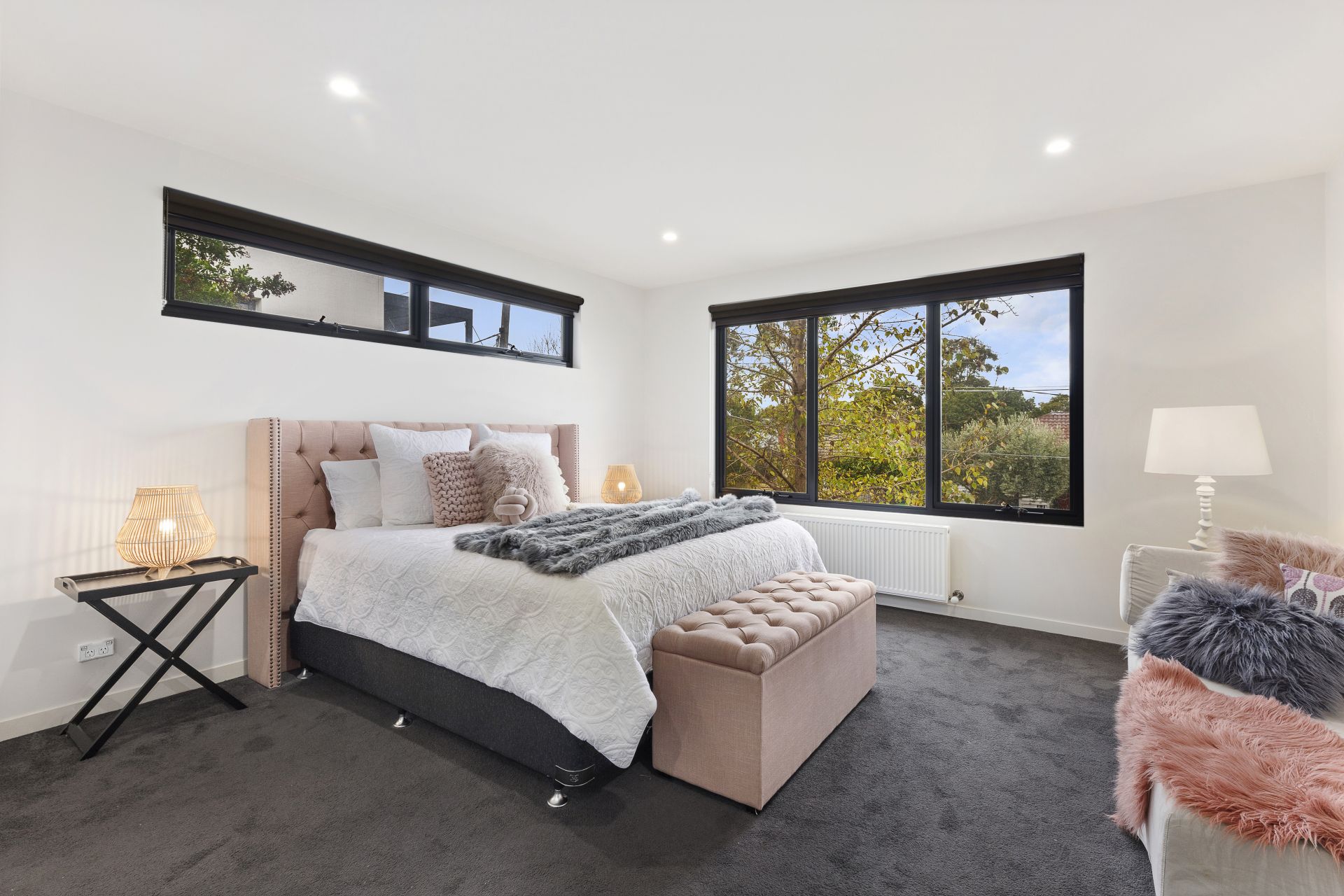 Beautifully Finished Townhouse Ideal For Family Life