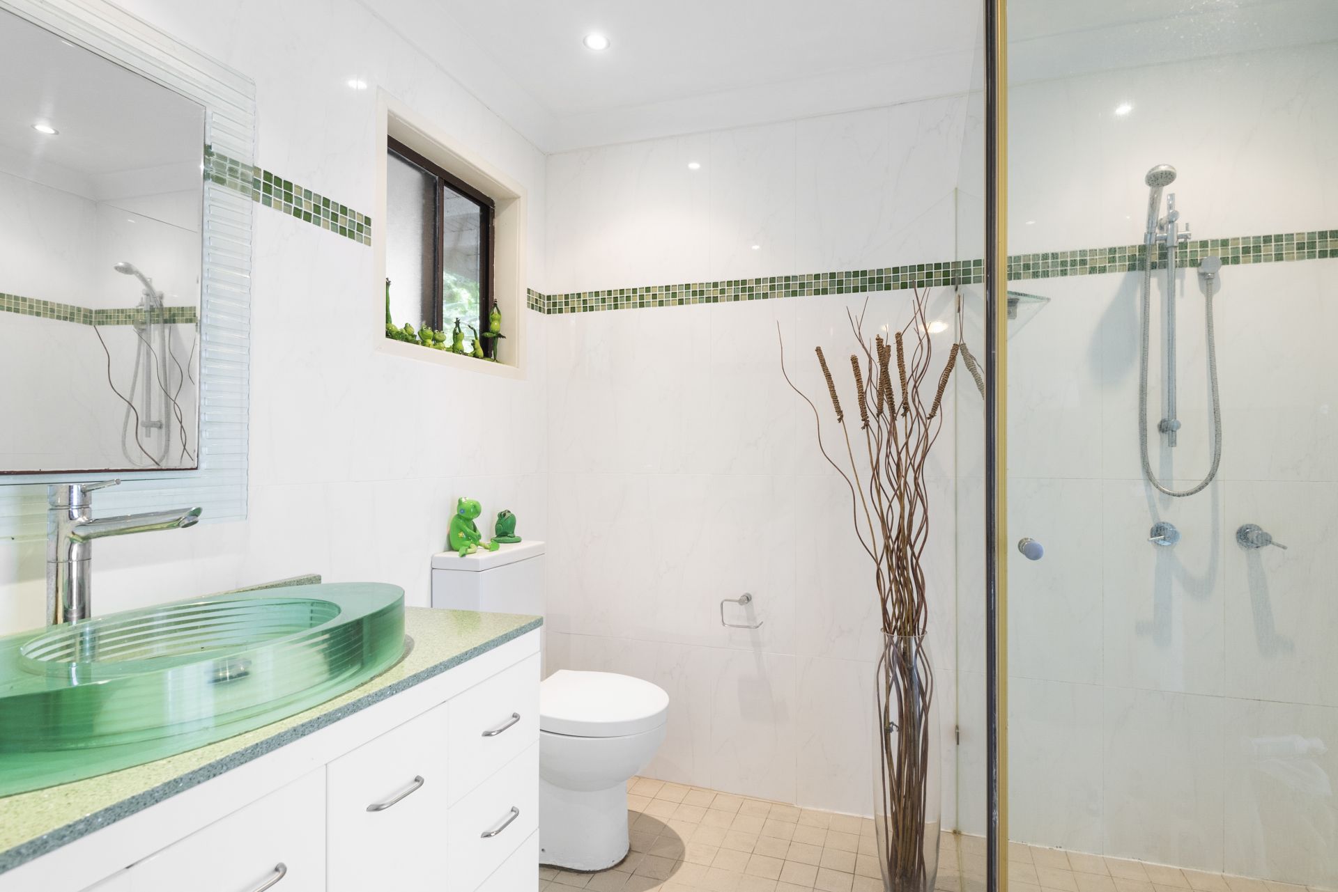 24 Wandearah Avenue Avalon Beach NSW, Avalon Beach - Thumbnail 2