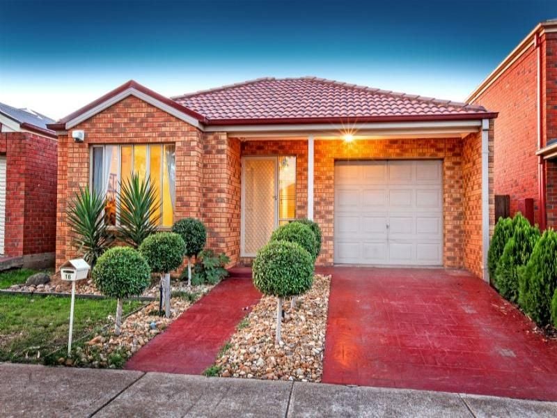 16 Naracoorte Drive, Caroline Springs - Thumbnail 2