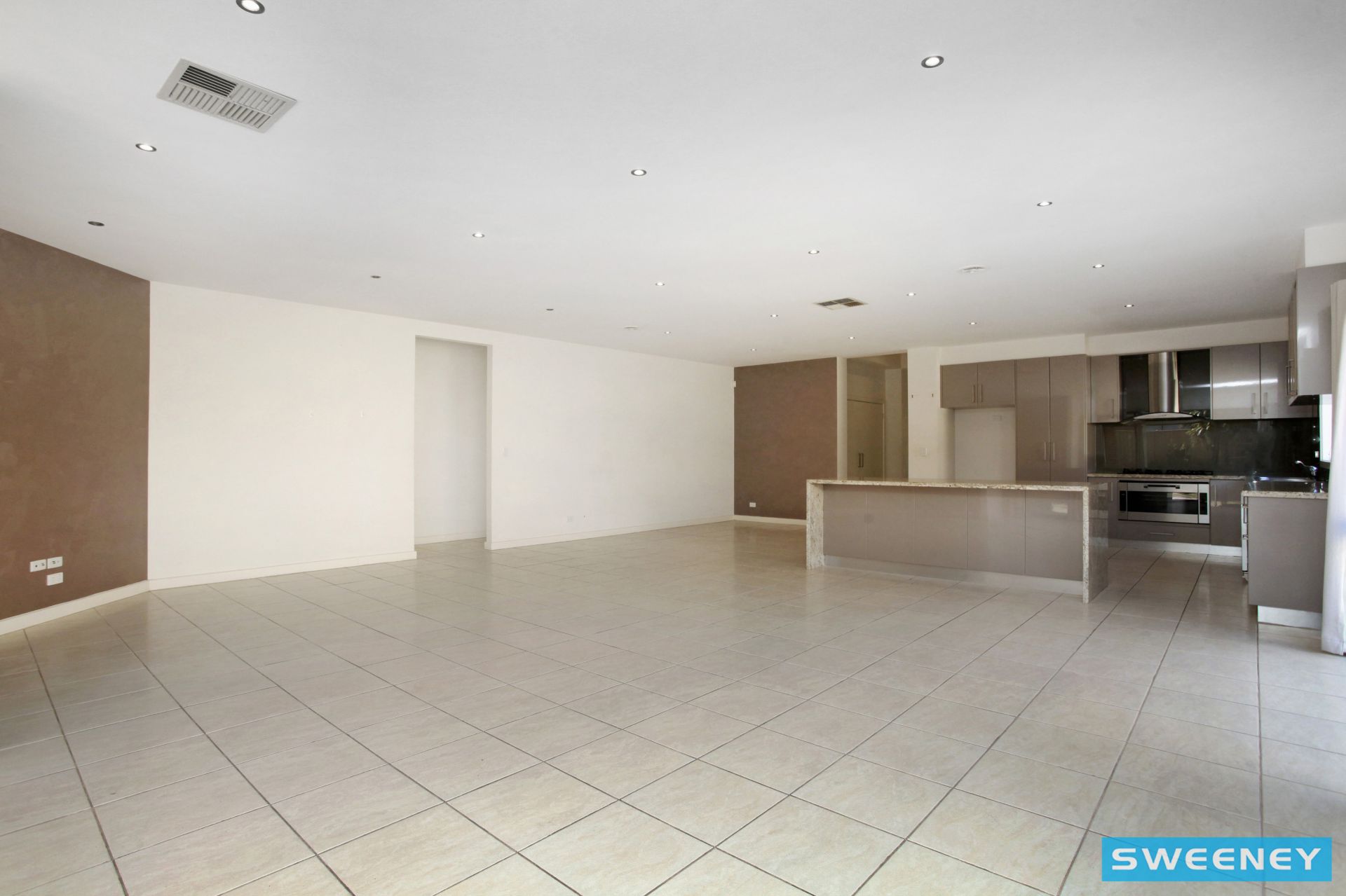 23 Wattlepark Street, Caroline Springs - Thumbnail 7