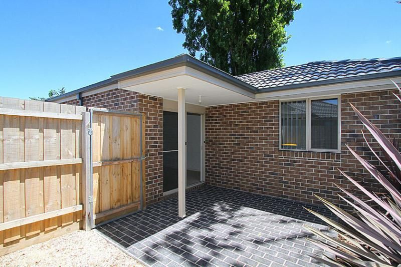 MODERN UNIT, WALKING DISTANCE TO EVERYTHING   *Insp Wed 3rd Sep @ 4:30pm & Sat 6th Sep @ 9:45am*