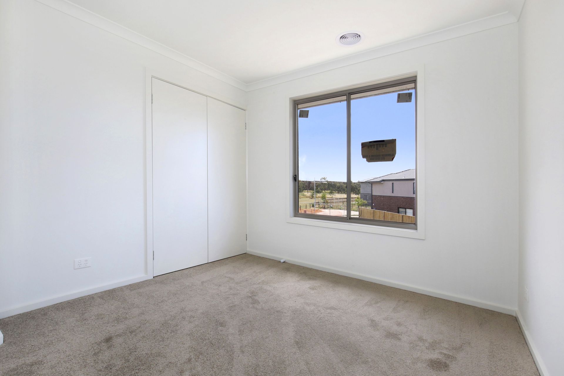 BRAND NEW 3 BEDROOM TOWNHOUSE