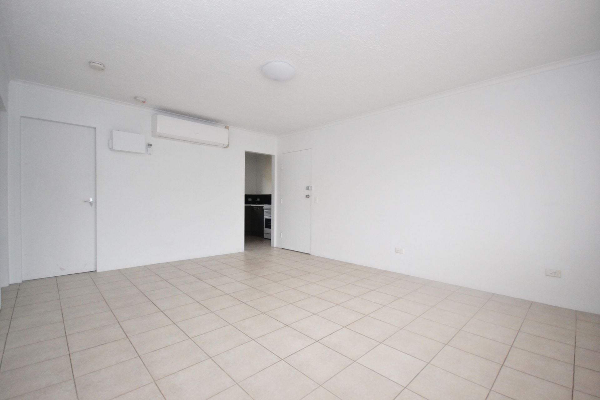 LIGHT, BRIGHT AND SPACIOUS