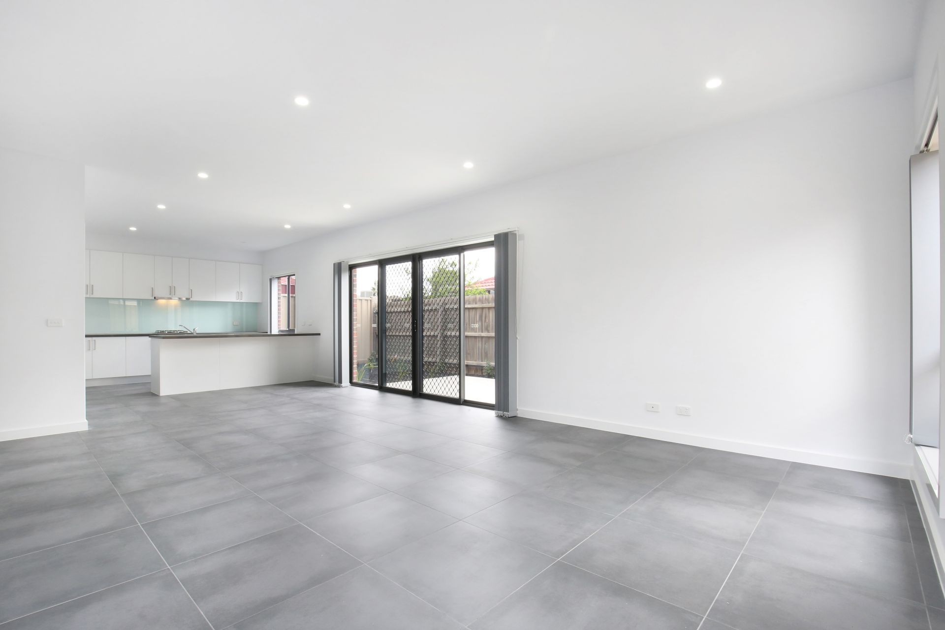 MODERN TOWNHOUSE