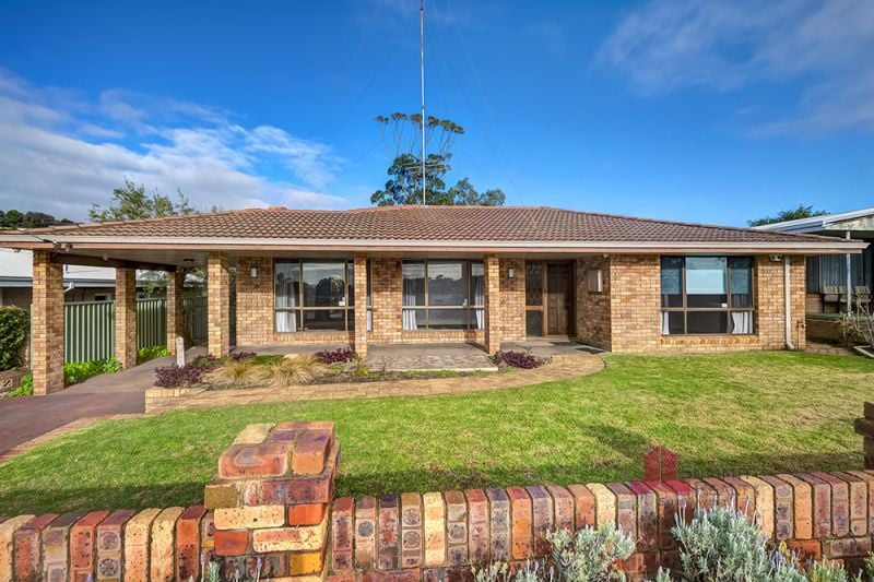 Real Estate For Sale 55 Hoylake Avenue South Bunbury , WA