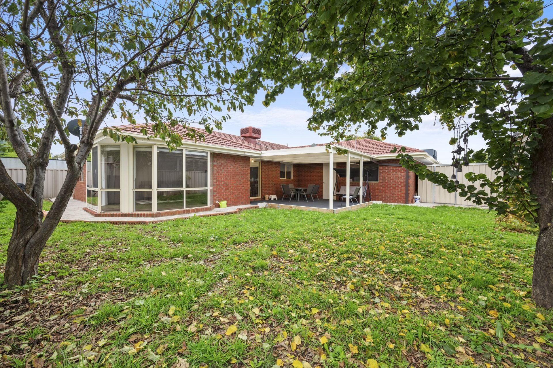 BEAUTIFUL FAMILY HOME- GREAT LOCATION