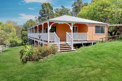 Samford Queenslander style horse property on 8.5 plus acres