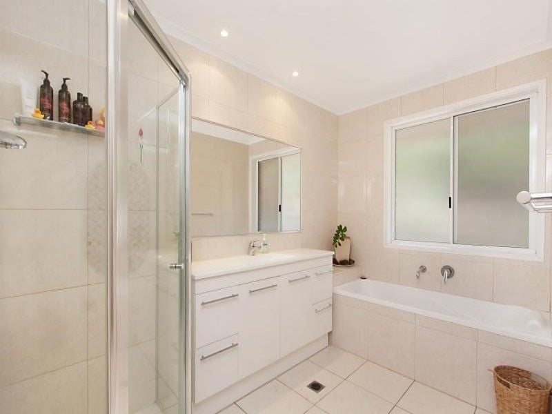 19 Sawtell Drive, CURRUMBIN WATERS, Currumbin Waters - Thumbnail 5