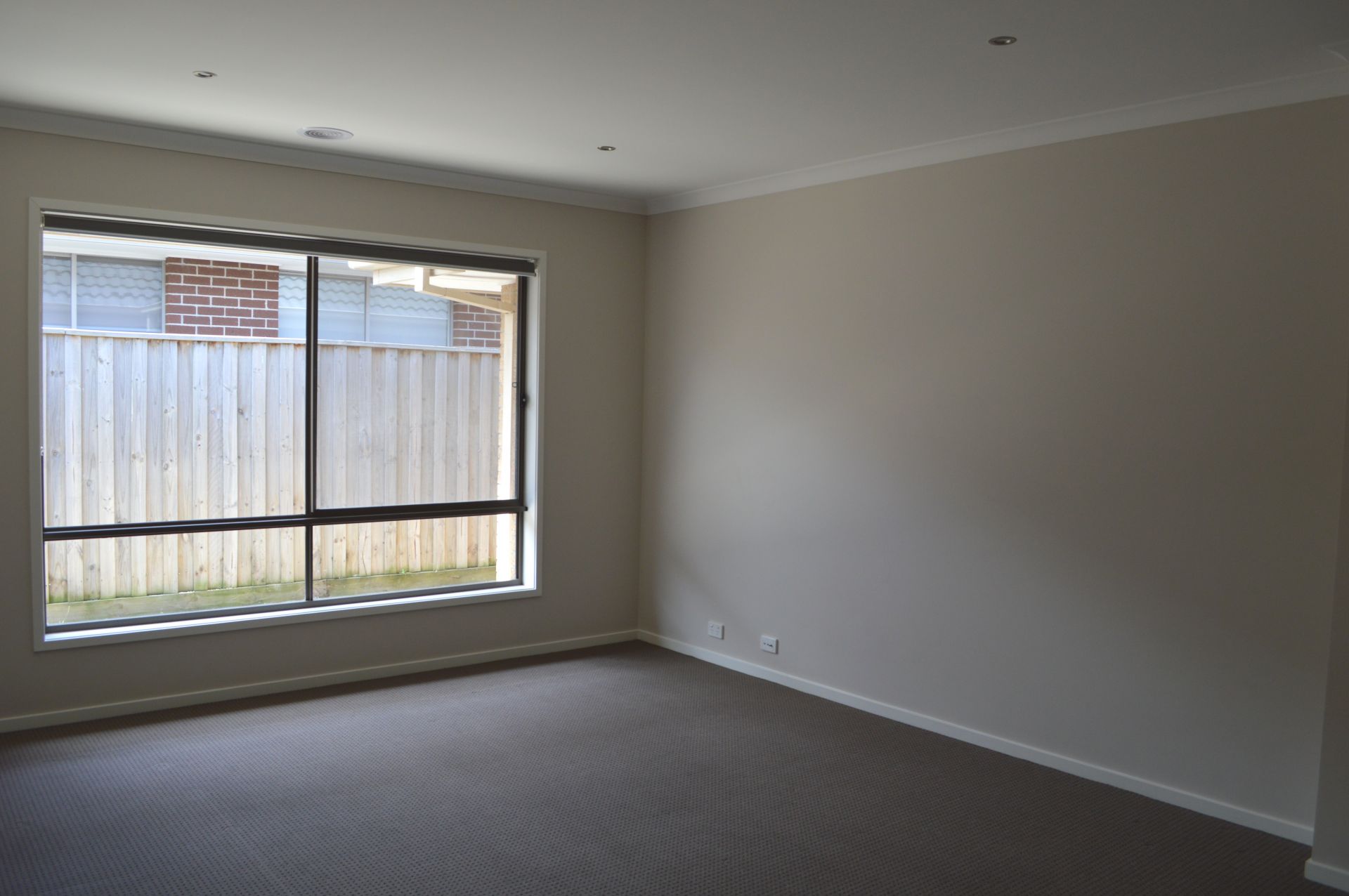 IDEAL FAMILY HOME IN SUPERB LOCATION!