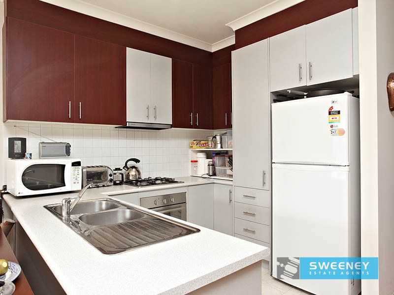 unit 5/41 Hydepark Terrace, Point Cook - Thumbnail 4