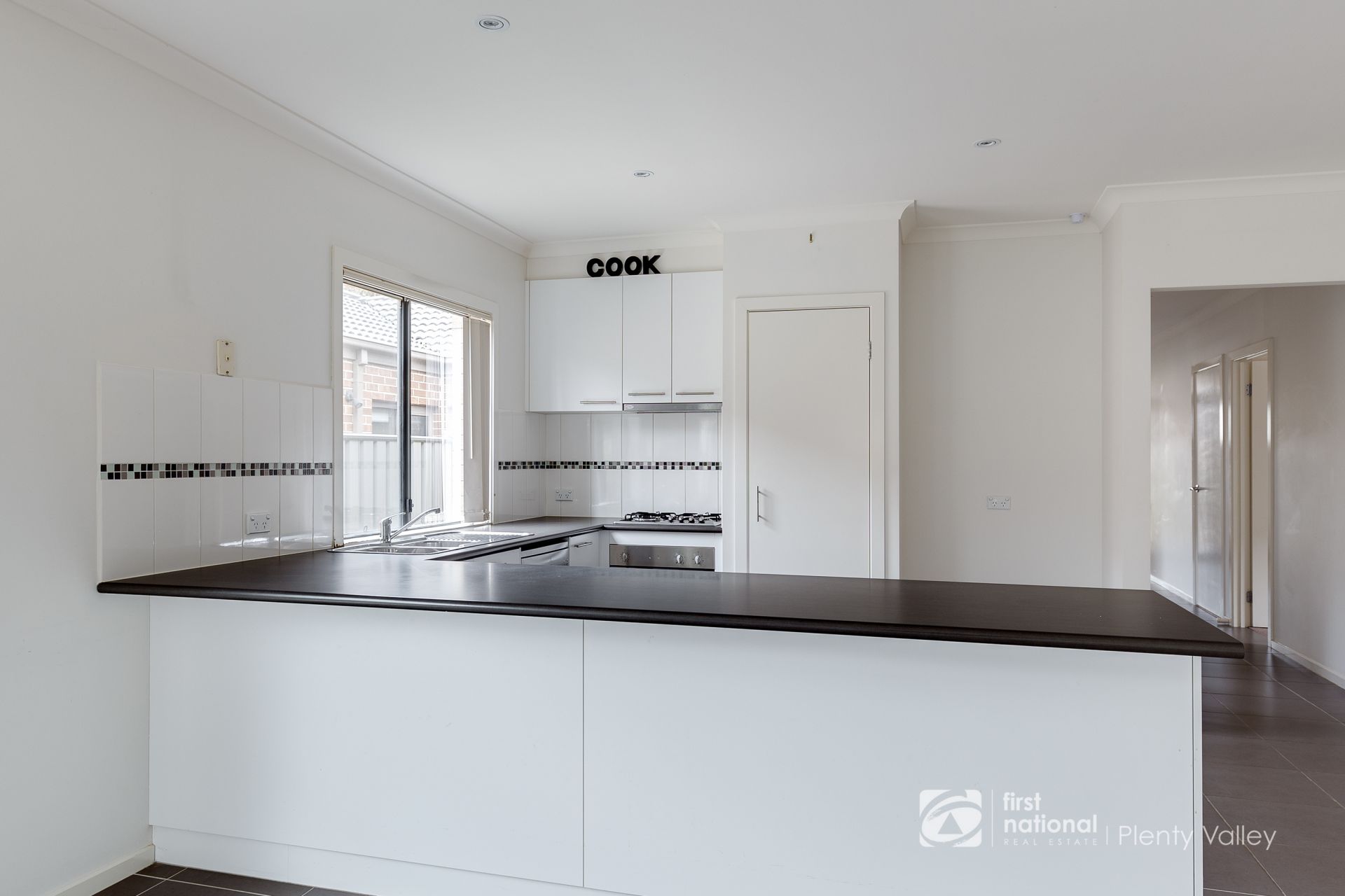 12 Dalziel Drive Mernda, Mernda - Thumbnail 7