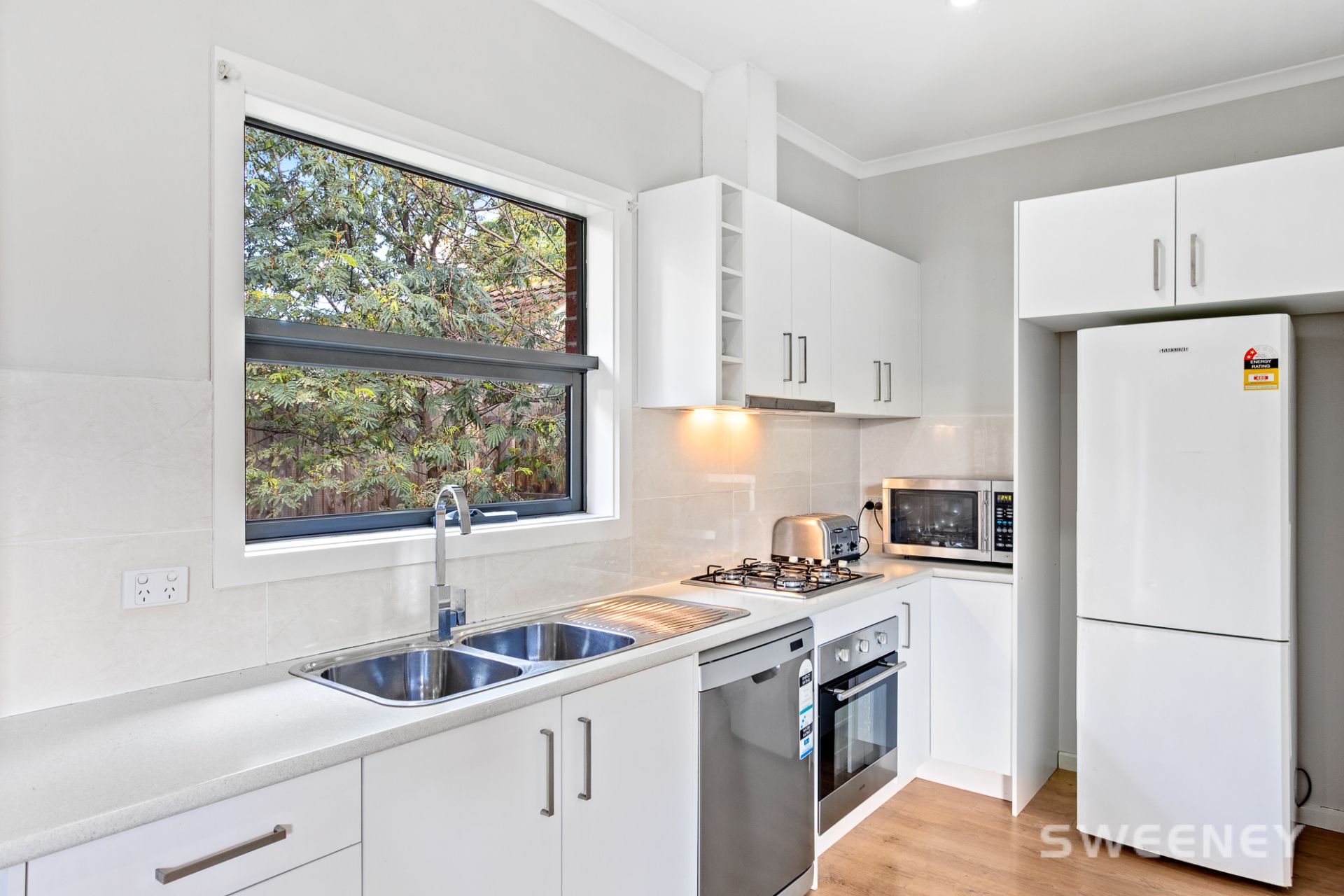 2/39 Kiora Street, Altona Meadows - Thumbnail 5