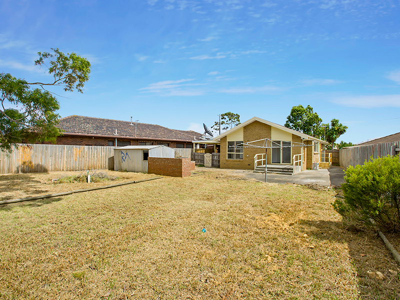 4 Iluka Drive, Werribee - Thumbnail 5