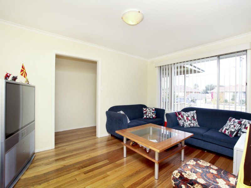 22 Tasman Avenue, Deer Park - Thumbnail 5