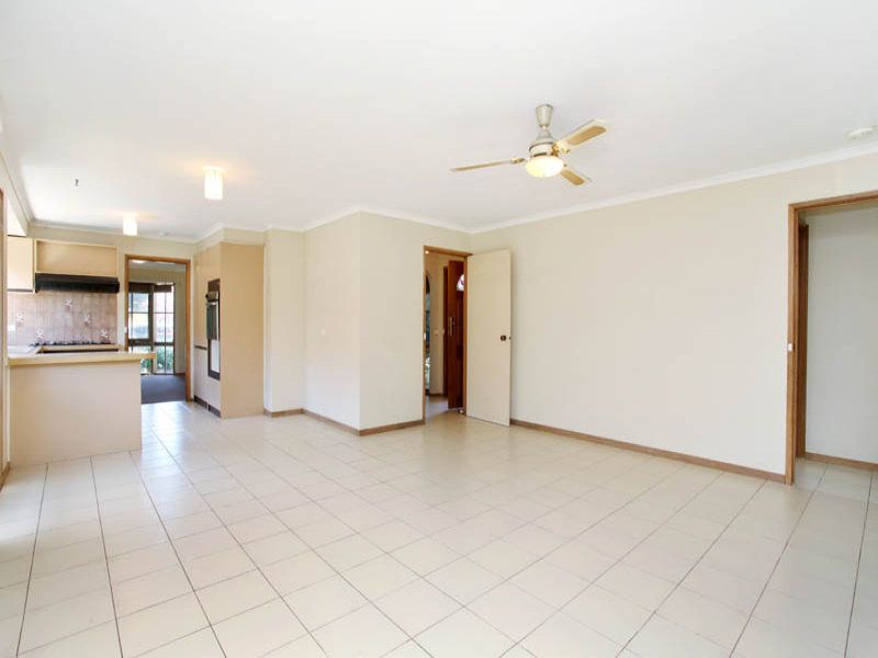 37 Prince Albert Crescent, Taylors Lakes - Thumbnail 6
