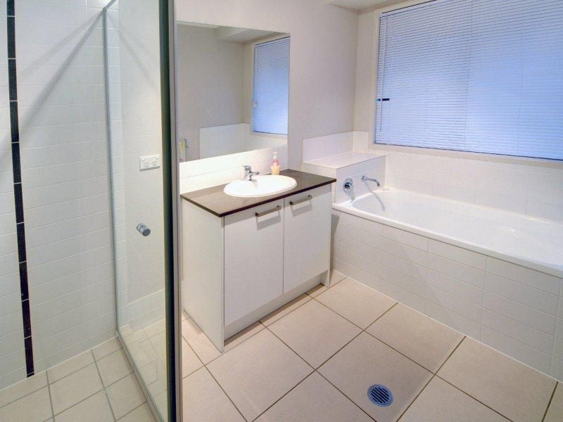 24 Birchgrove Street SIPPY DOWNS QLD, Sippy Downs - Thumbnail 2