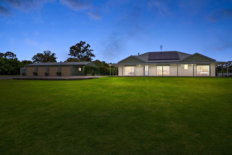 Real Estate For Sale 13 Government Circuit Kearsley , NSW