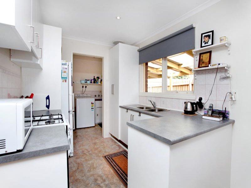71 Westcott Parade, Rockbank - Thumbnail 3