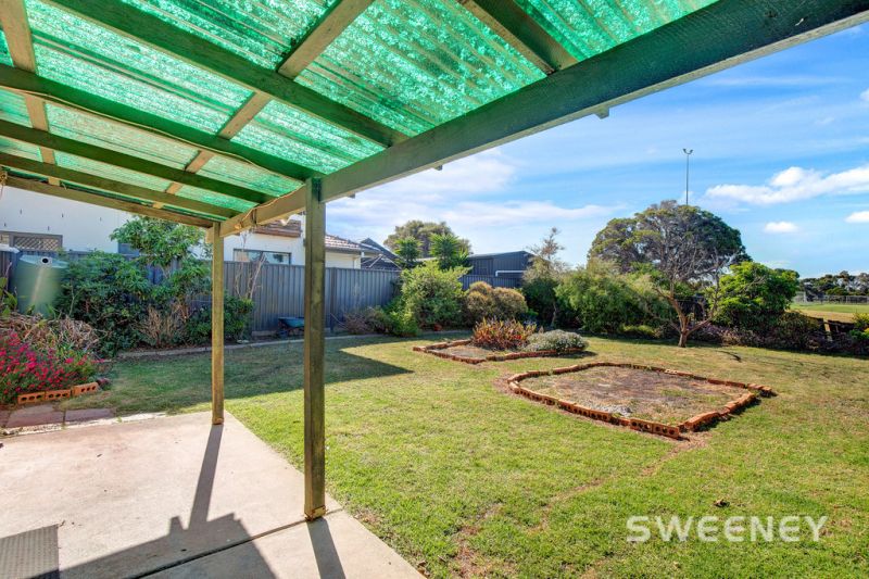 17 Stirling Avenue, Seaholme - Thumbnail 3