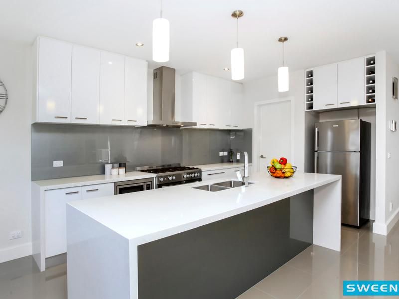 54 Lorimer Street, Caroline Springs - Thumbnail 3