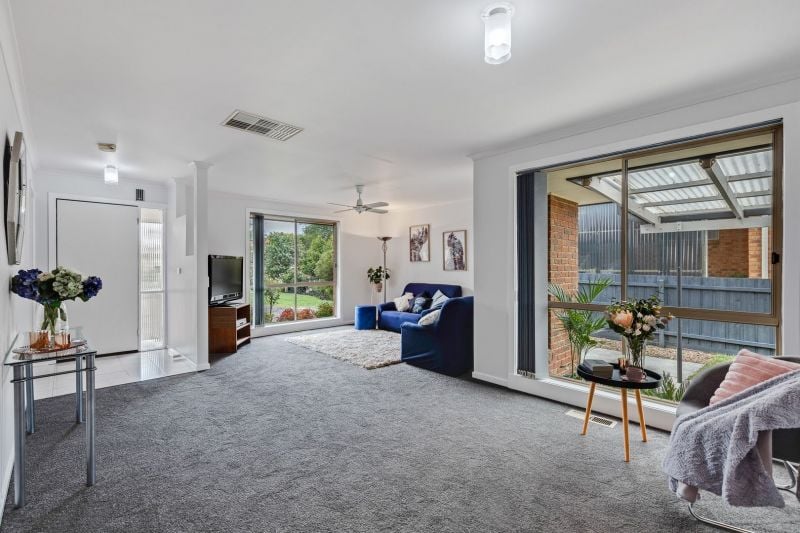 43 Grand Parade, Epping