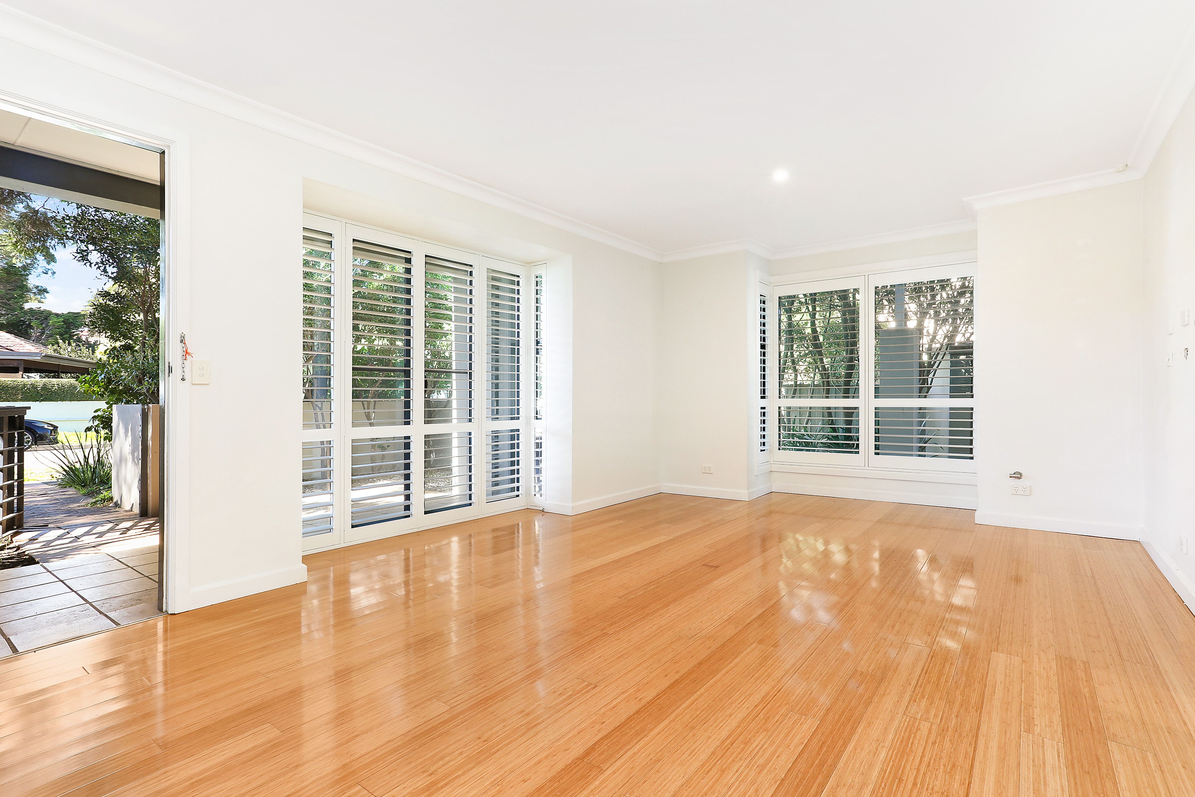 Olsen Romano Estate Agents Real Estate For Sale 26/15 Begonia