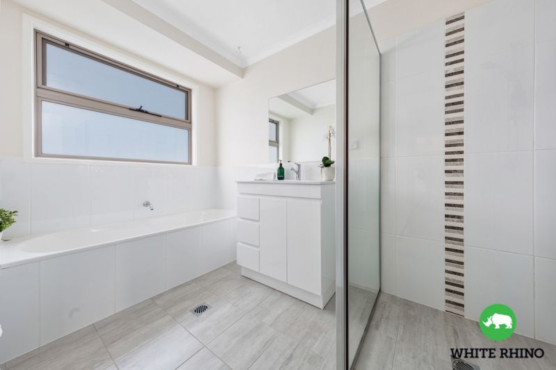 2/17 Dodsworth Street Greenleigh, Queanbeyan White Rhino Property