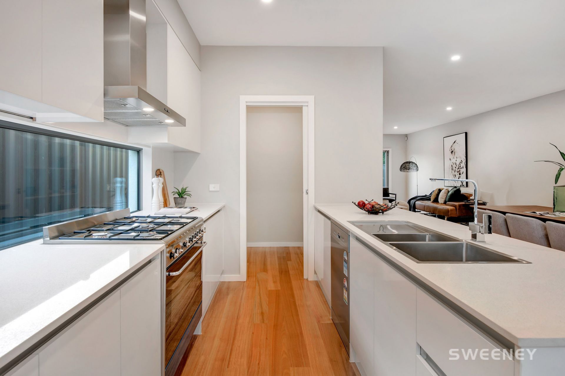 40A Stenhouse Avenue, Brooklyn - Thumbnail 5