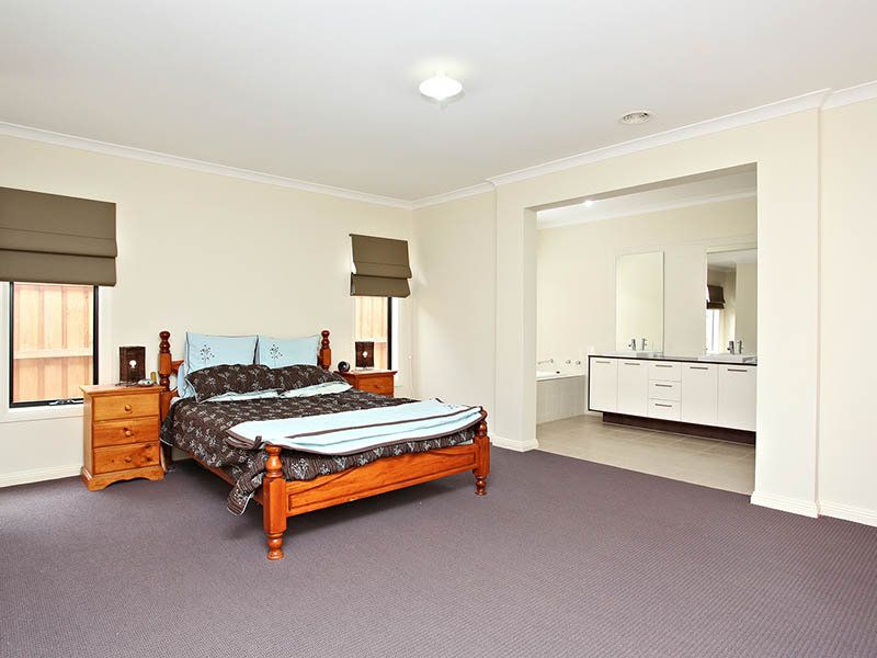 43 Double Bay Drive, Taylors Hill - Thumbnail 8