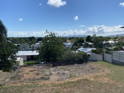 PRICE REDUCED BY $10,000 - LOOKING FOR A GOOD LOCATION & WITH VIEWS?- VENDOR WILL CONSIDER ALL OFFERS