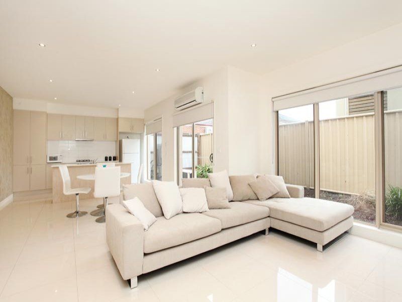 7/30 Cranwell Square, Caroline Springs - Thumbnail 4