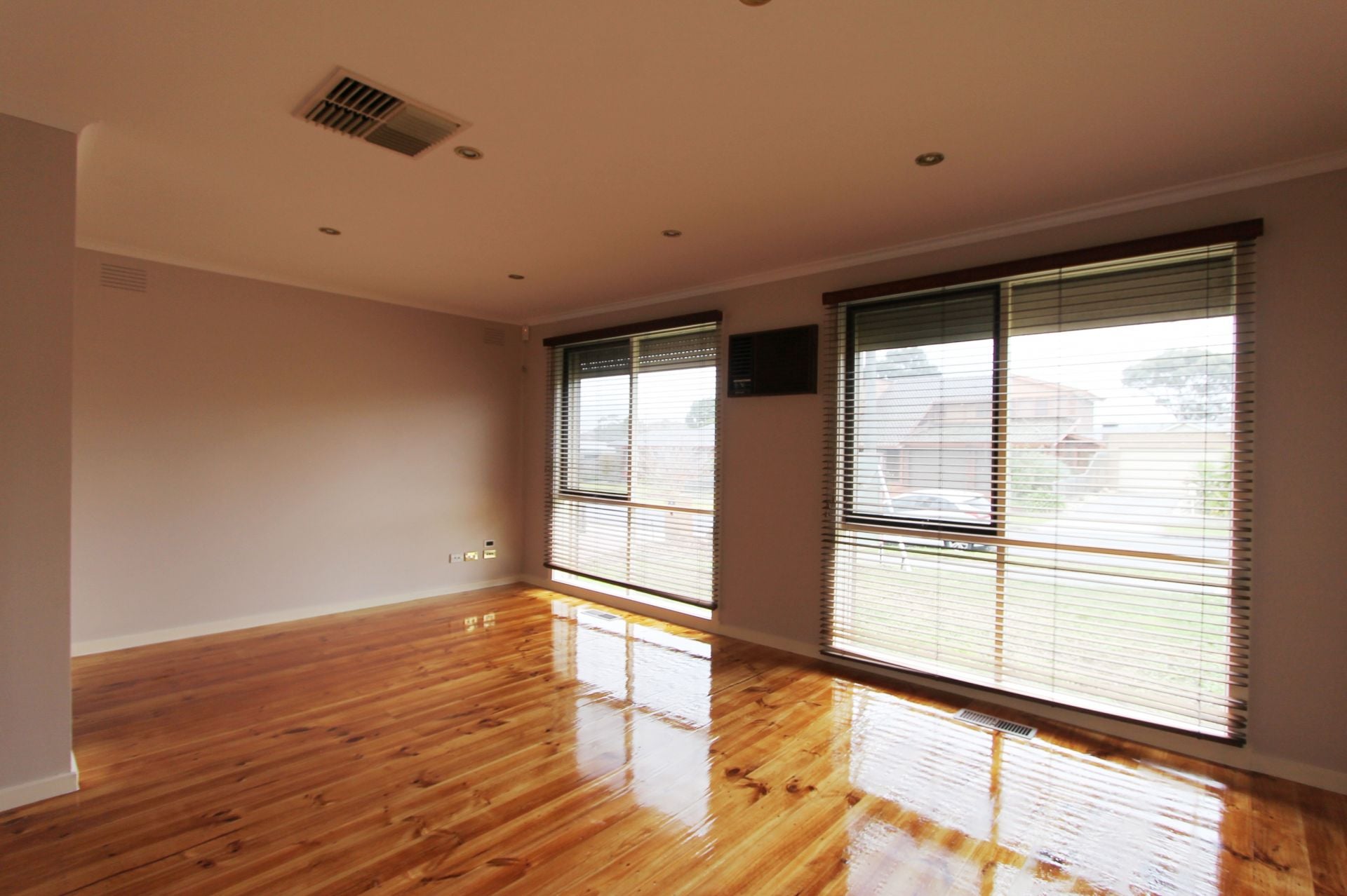 RENOVATED JEWEL !!!