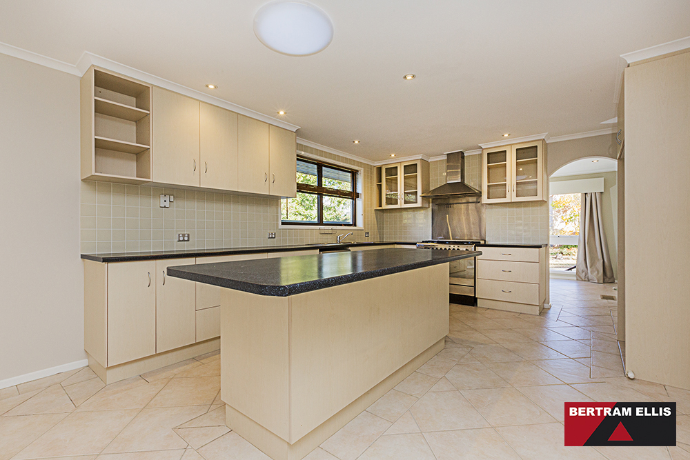 23 Brownsmith Crescent, Kambah - Thumbnail 4